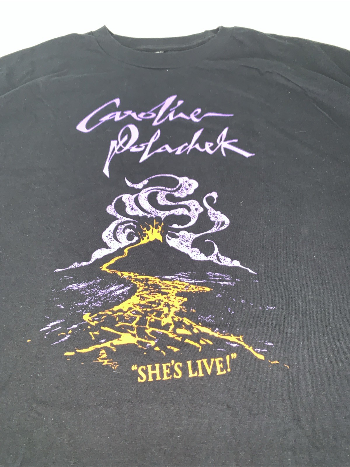 Caroline Polachek Volcano Tours Summer 2022 T-Shirt 2XL Gildan