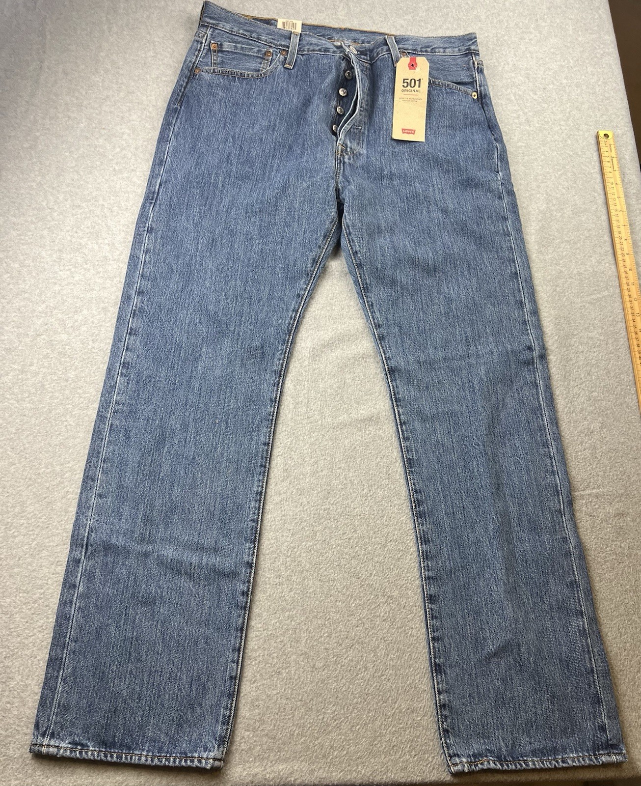 Levi’s 501 Original Men’s BUTTON FLY Straight Leg Denim Jeans W36 L32 NWT