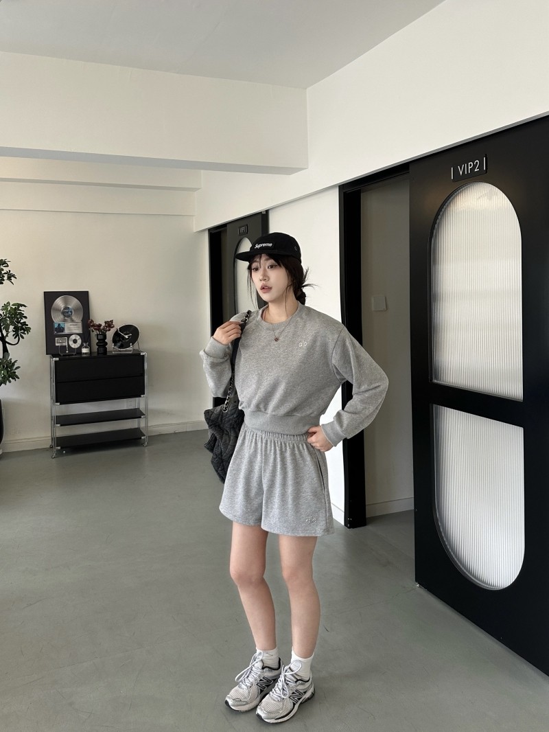 NEW AIo Yoga Set Cropped Accolade Crewneck Pullover+Shorts Suit Soft Women’s Set
