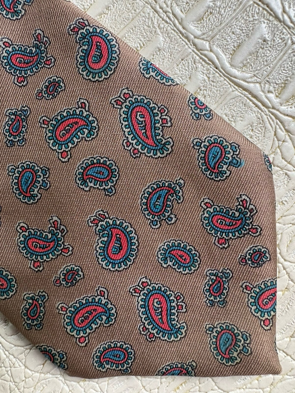 VTG Mark Pendleton Necktie Silk Paisley Taupe Multicolor Made In Italy 3.25 X 58