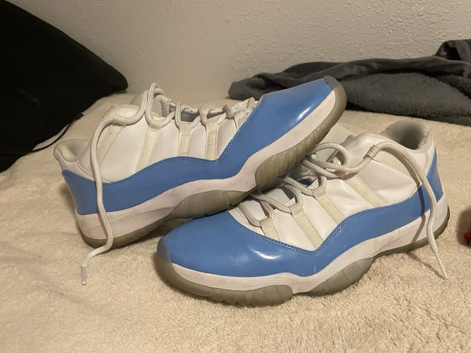 Jordan Air Jordan 11 Retro Low UNC White Blue Patent Leather Men’s Sneakers