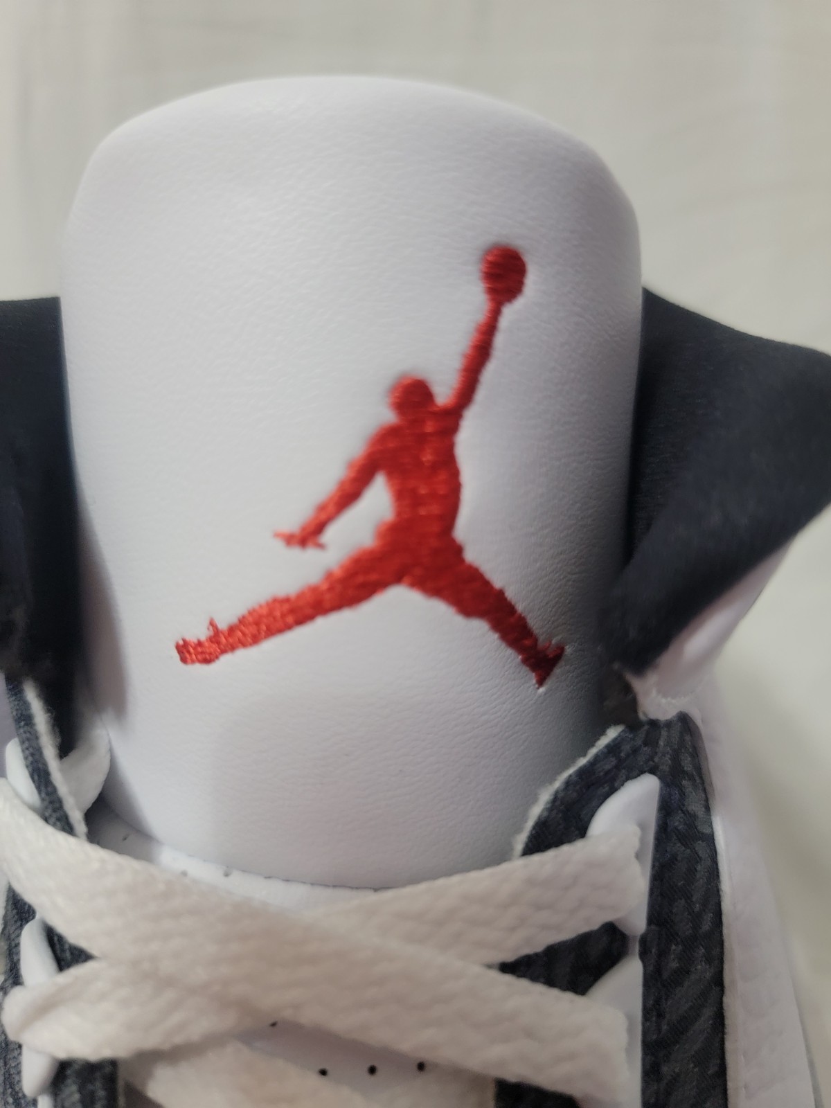 Size 10 – Jordan 3 Retro Denim SE Fire Red 2020