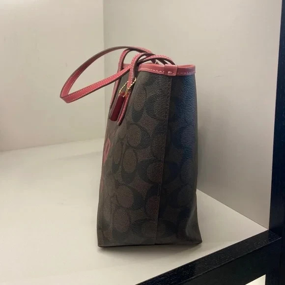 COACH Women’s Tote Bag