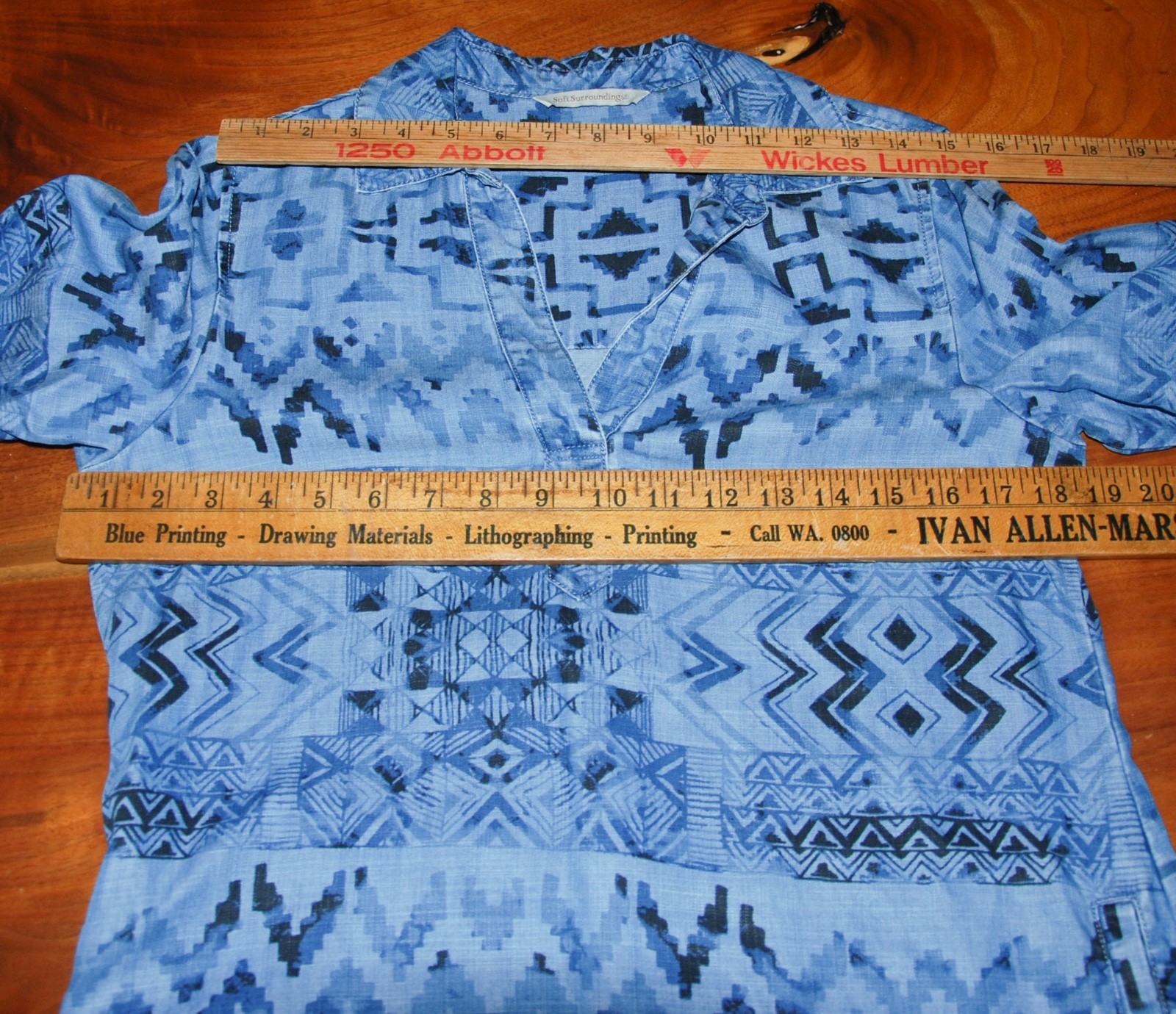 Soft Surroundings Small Fit Blue Aztec Southwestern Tunic Top Roll Tab Sleeve