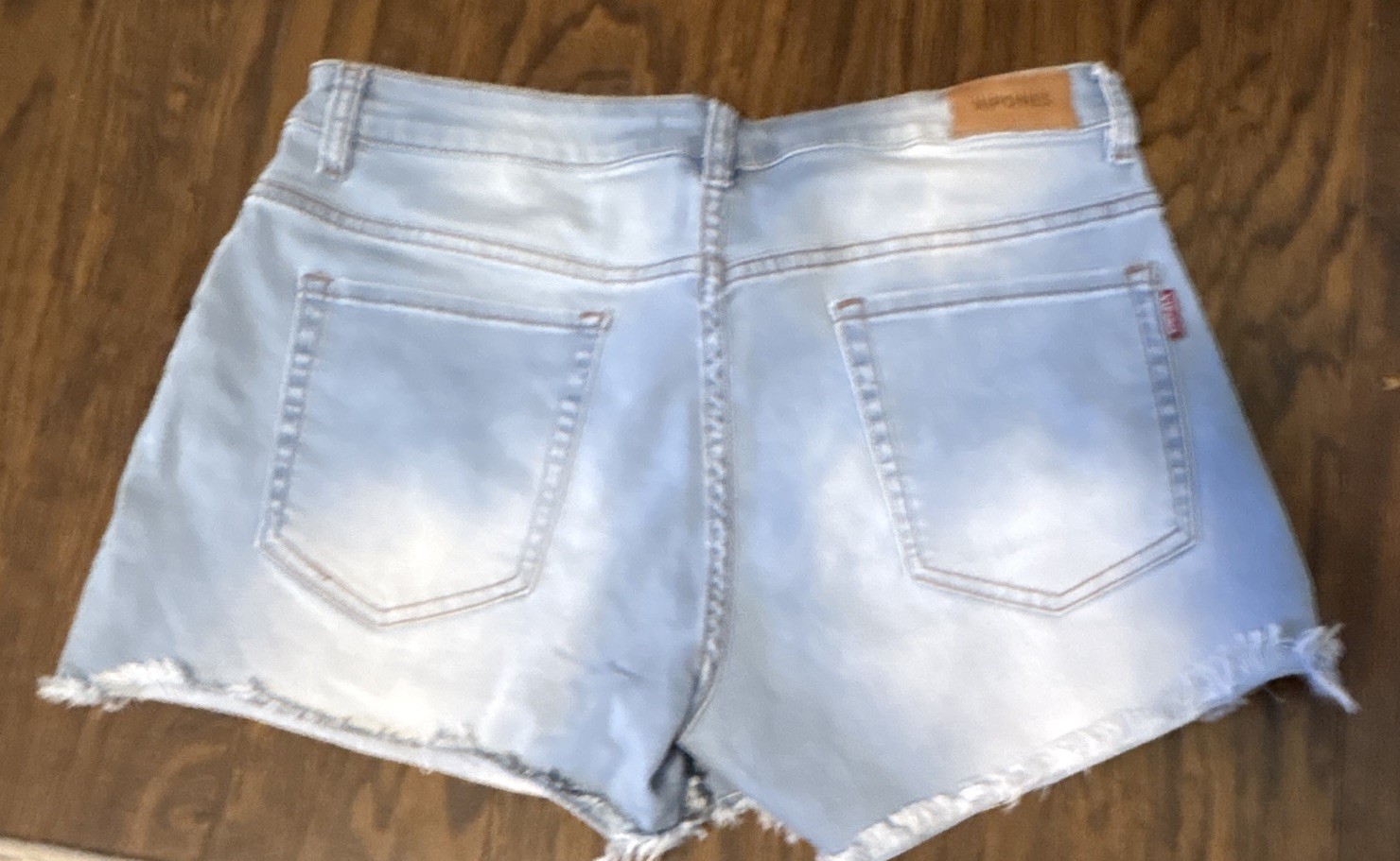 VIPONES Women’s Blue Light Wash Denim Cut Off Shorts Size 12 Mid Rise 5-Pocket