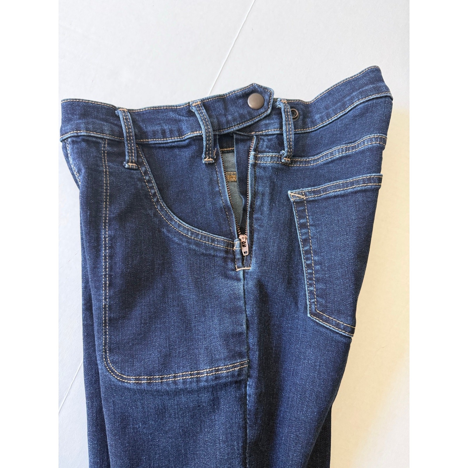 GAP Womens Size 27 High Rise Resolution Skinny Flare Jeans ark Wash Side ZIpper