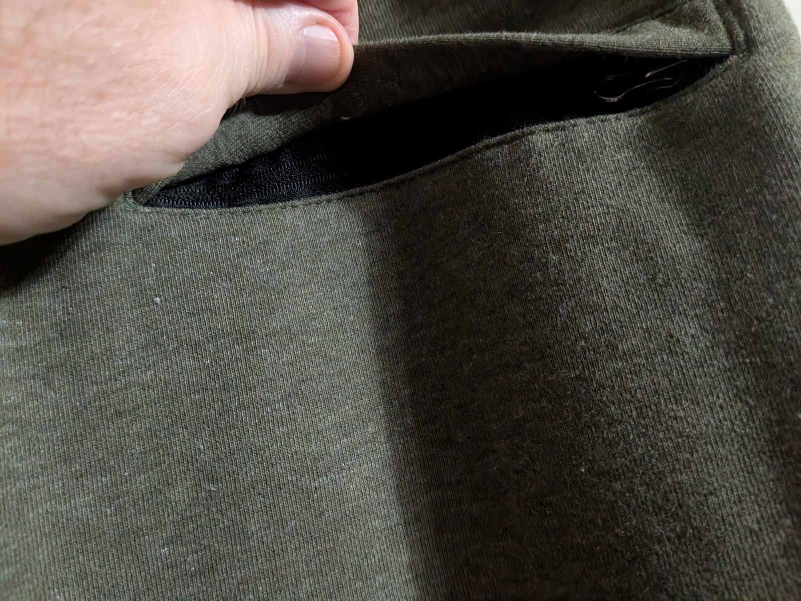 32 Degrees “Heat” Men’s Training Joggers Sz. Medium Olive Green Zipper Pockets