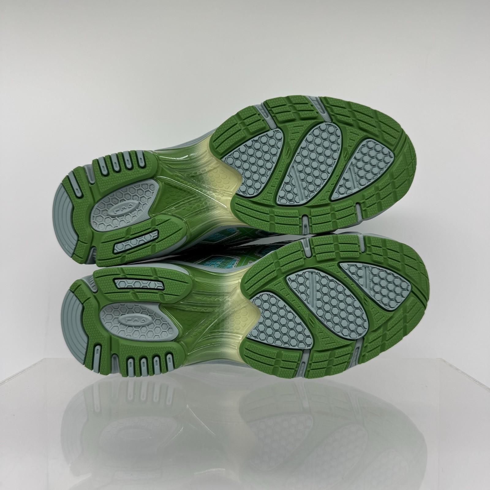 Brand New Asics UB9-S Gel-DS Trainer 14 Green 1203A606-300 Sneakers Men’s Size 9