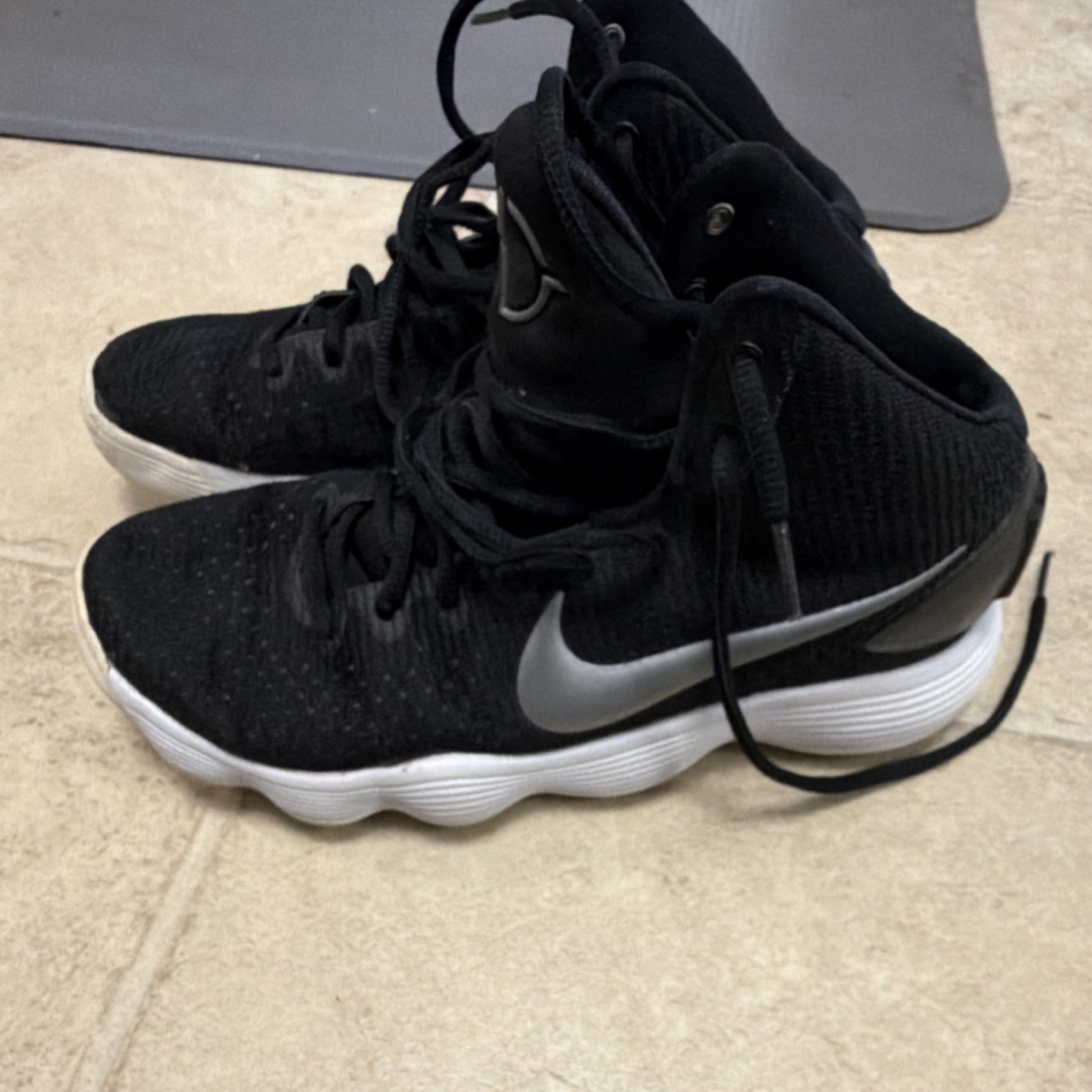 Nike basketball shoes 8.5