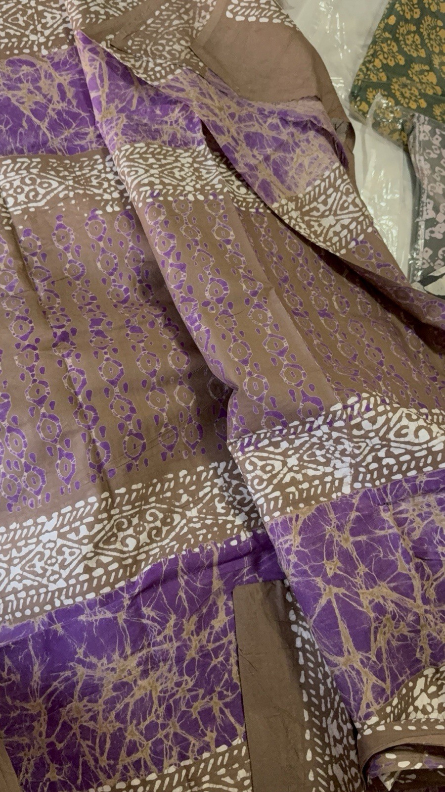 NEW 🆕, Cotton BATIK SAREE. ( Item#L3903 ) including blouse piece. Only $33