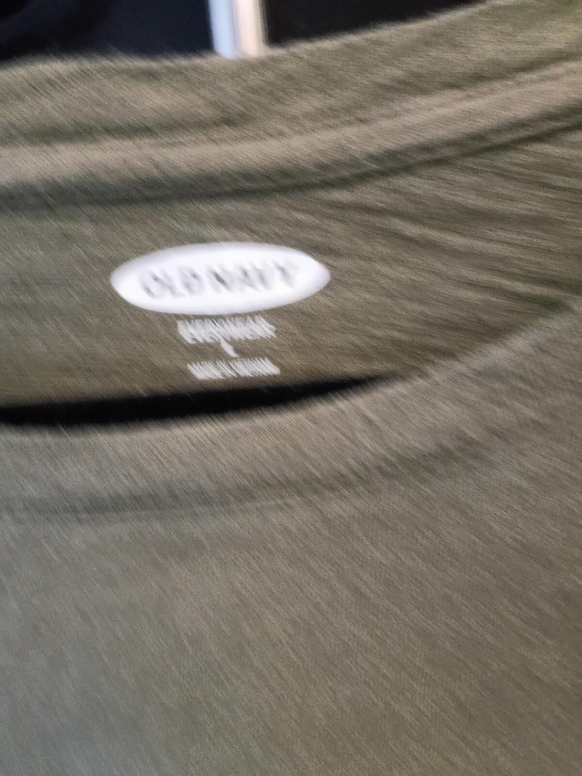 Old Navy Olive Green Long Sleeve Graphic T-Shirt – Have Courage and Be Kind