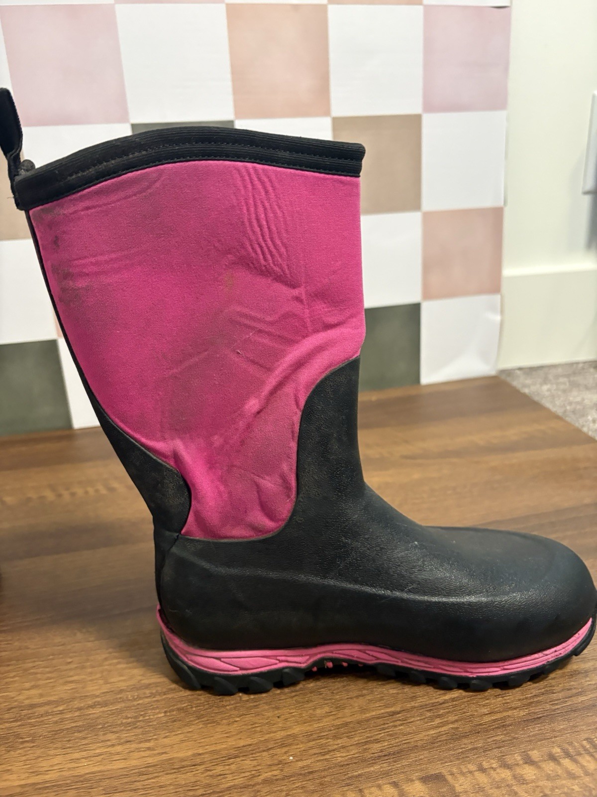 Muck Boot Company Kids Waterproof Boots Black Pink Size 6 Rubber Neoprene