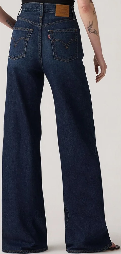 NWT Levi’s Premium Women’s Ribcage Wide Leg Women’s Jeans 26×32 A60810037