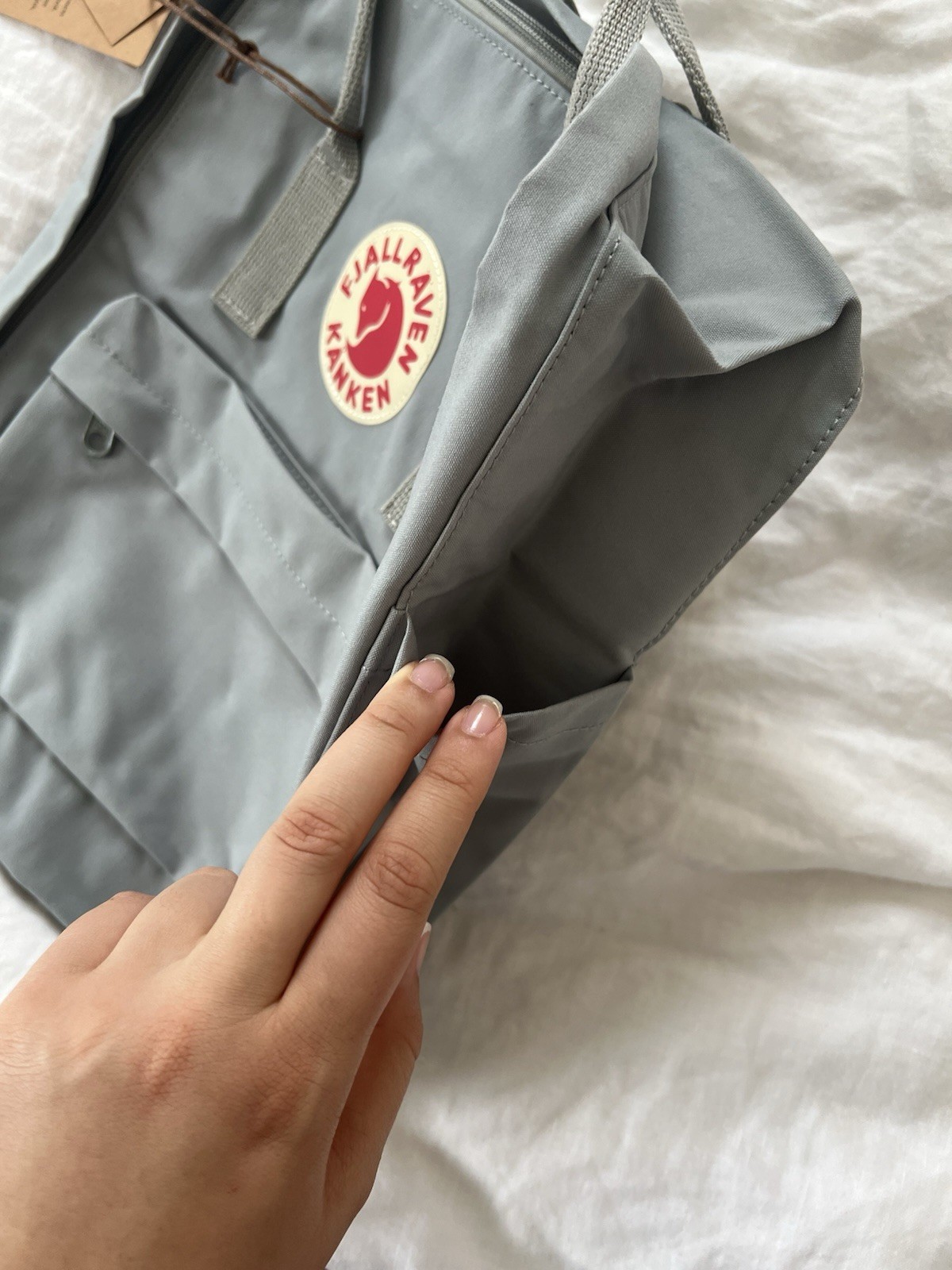 Fjallraven – Kanken Backpack – Fog Size A Smaller Version/ 16L