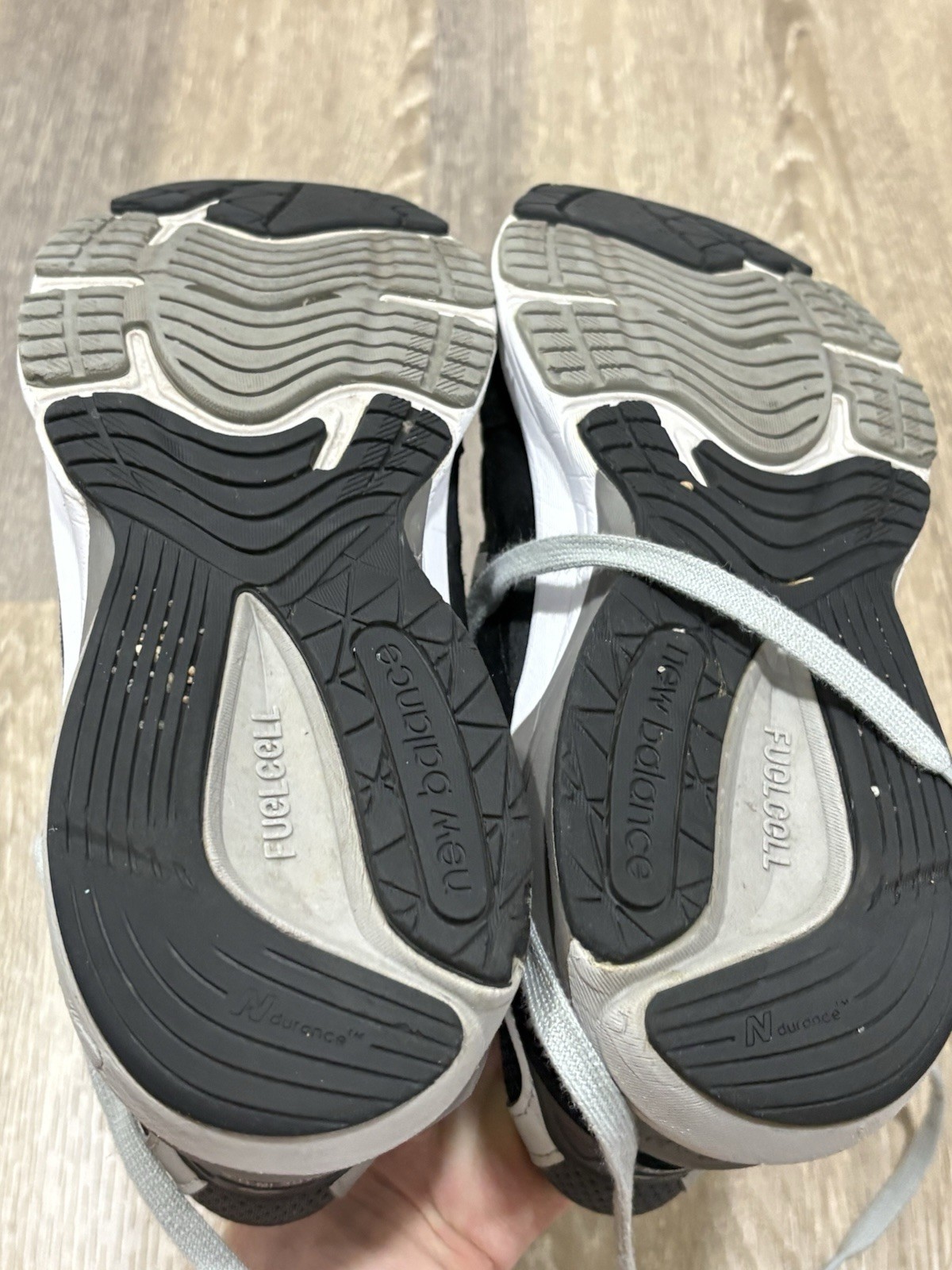 Size 8 – New Balance 990v6 Made in USA Black Silver