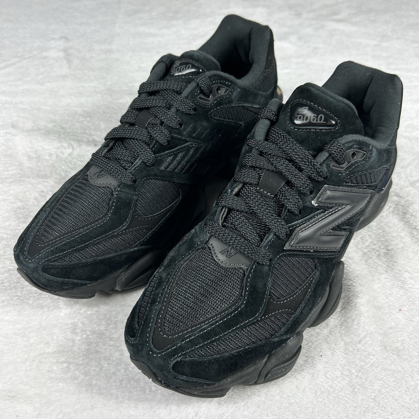 New Balance 9060 Triple Black Suede Running Shoes Men’s Size 9 Women’s 10.5 New