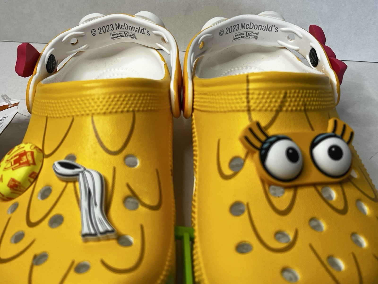 Crocs x McDonald’s W6 M4 Yellow Classic Birdie Big Bird Clog 2023 Edition