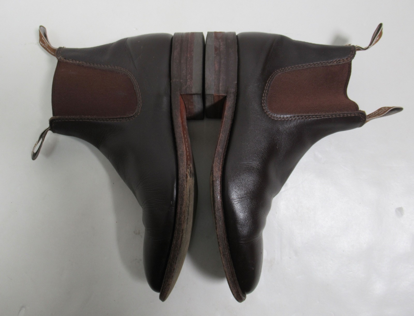 R.M. Williams Men’s Comfort Craftsman Chelsea Boot Chestnut 6 US / 5 UK / 38 EU