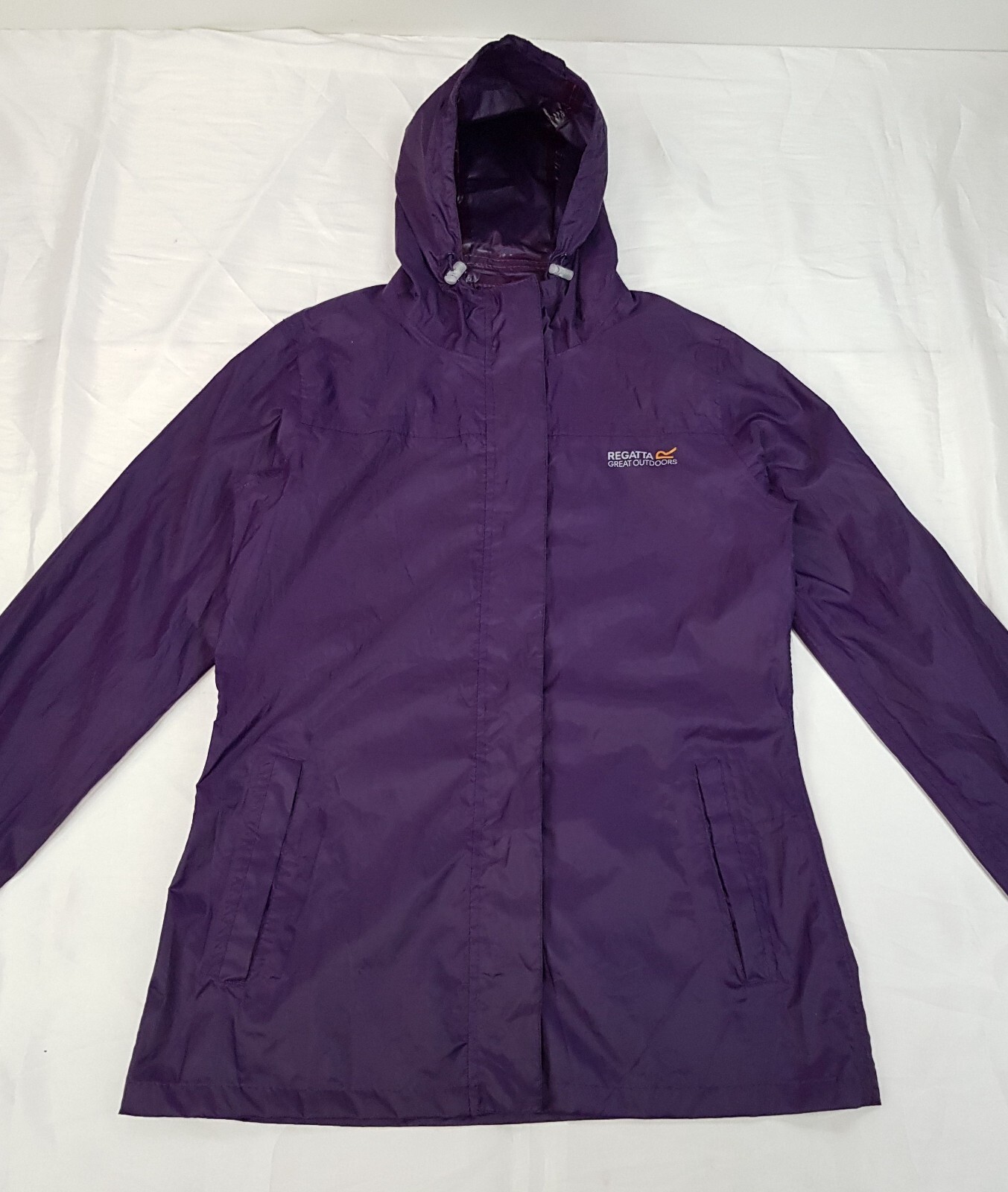 REGATTA SIZE 10UK M WOMENS PURPLE WATERPROOF LIGHTWEIGHT JACKET HOODED RAINCOAT