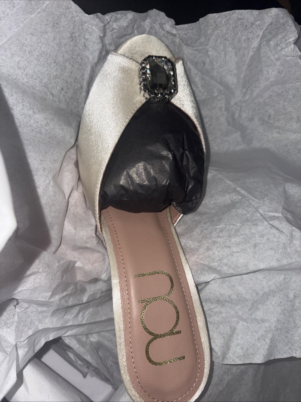 Nou The Mule Ivory Satin – Platinum Gem Size 38