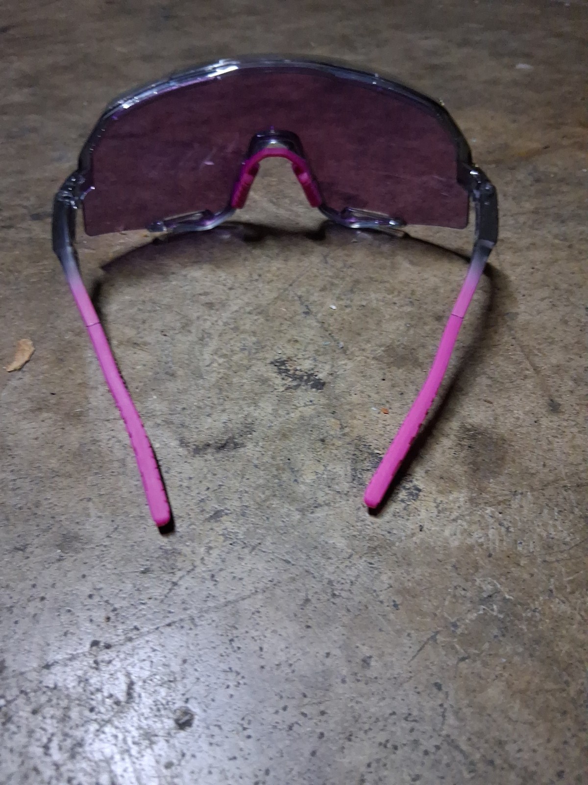 100% S3 performance sunglasses with a purple mirror lens