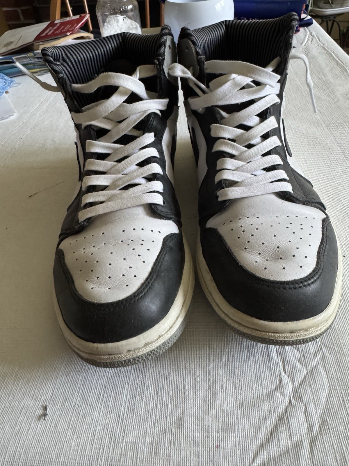 Nike Air Jordan 1 Retro High OG barons Size 9 Black White Grey 555088-014