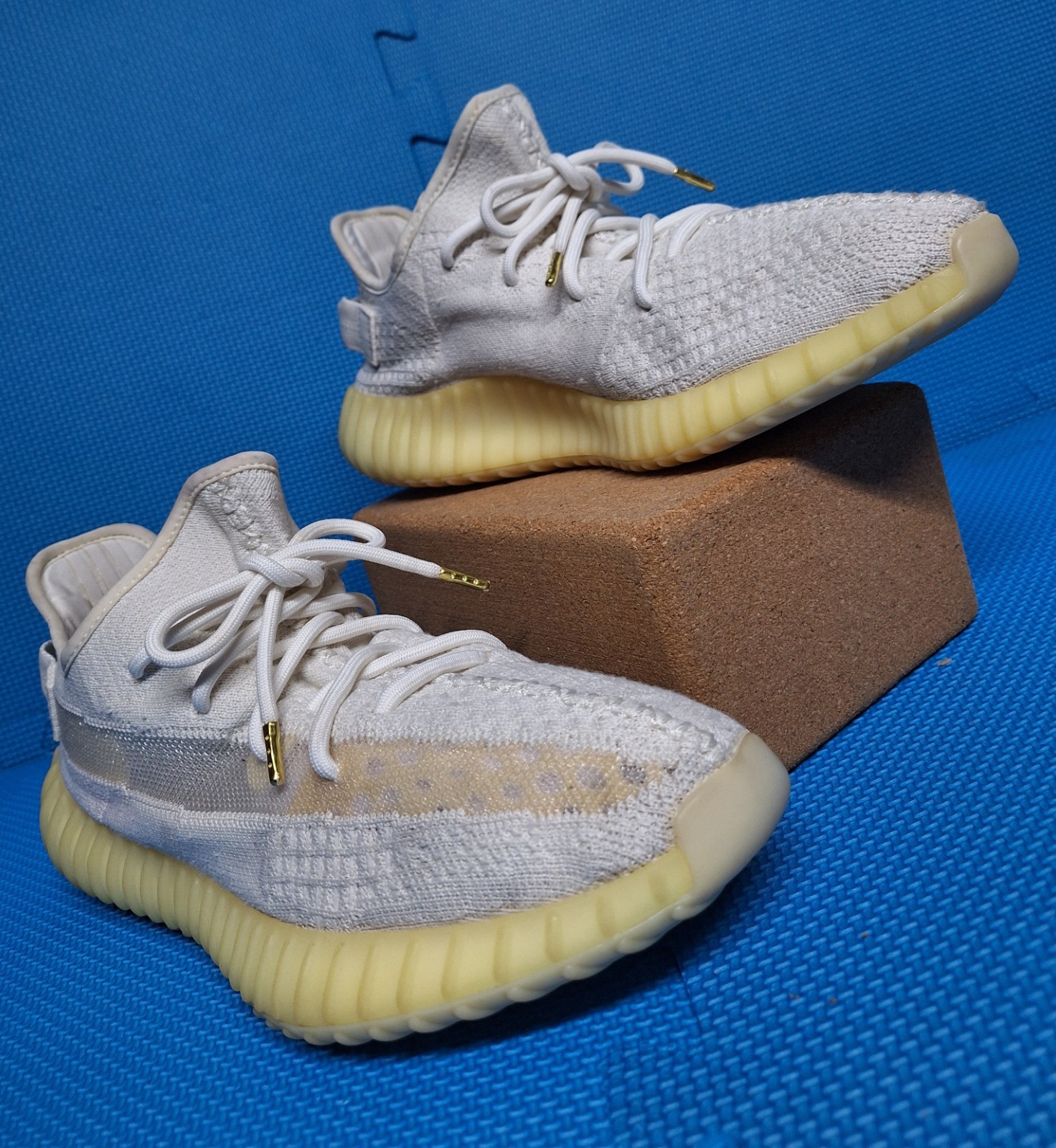 Adidas Yeezy Boost 350 V2 Bone White Sneakers US Size 10 1/2 Men’s HQ6316
