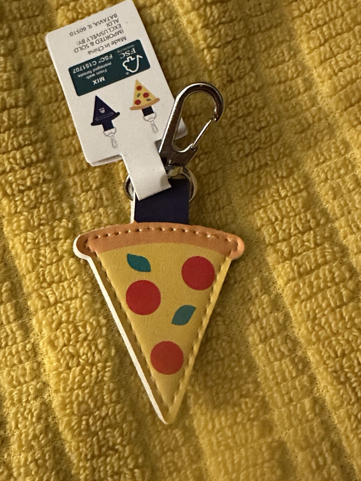 ALDI Keychain Quarter Holder Keeper – Pizza – 2025 New – ALDI Gear