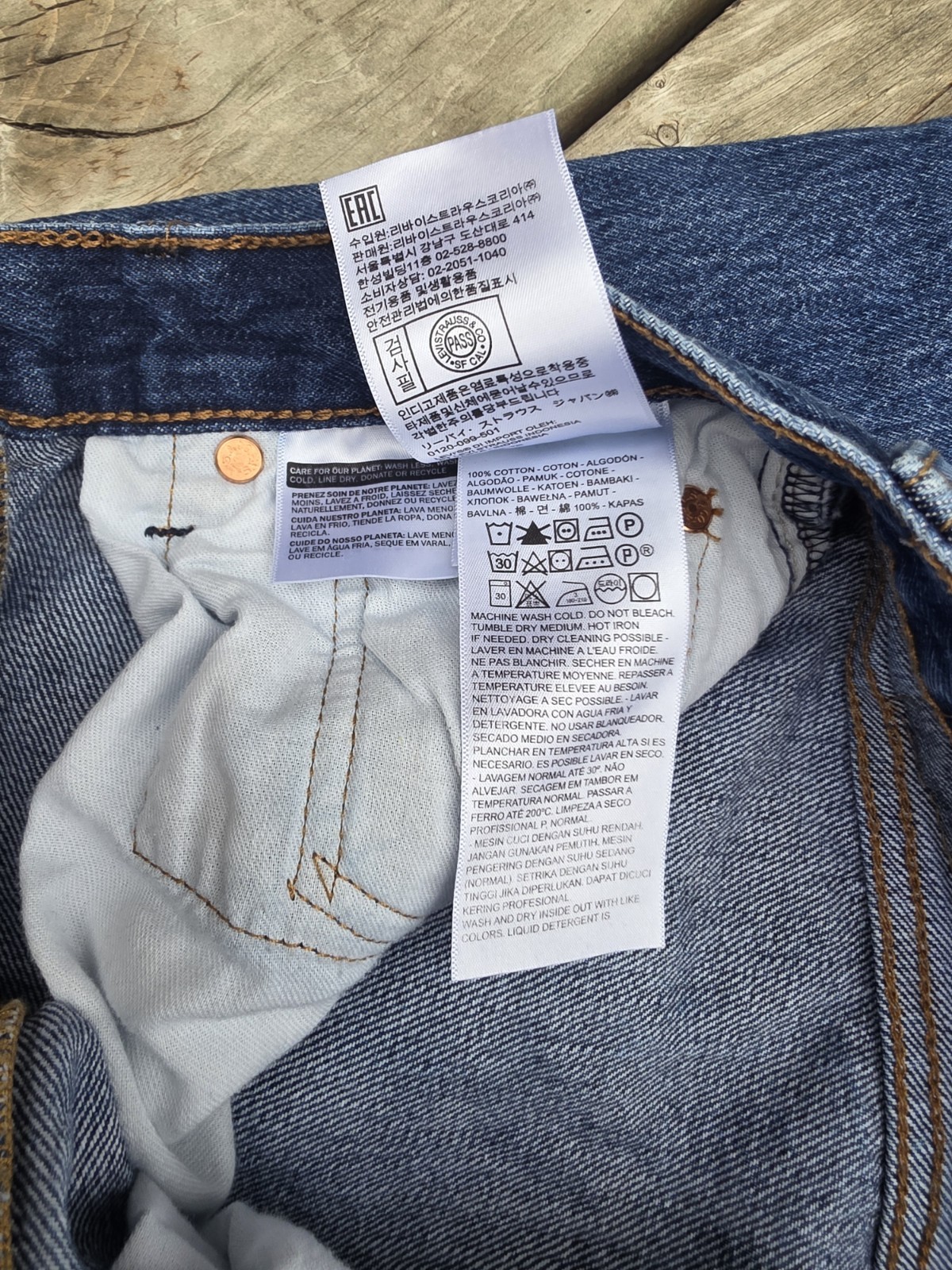 Levi’s 501 Original Classic Fit Straight Leg Men’s Jeans 28×30 Dark Stonewash
