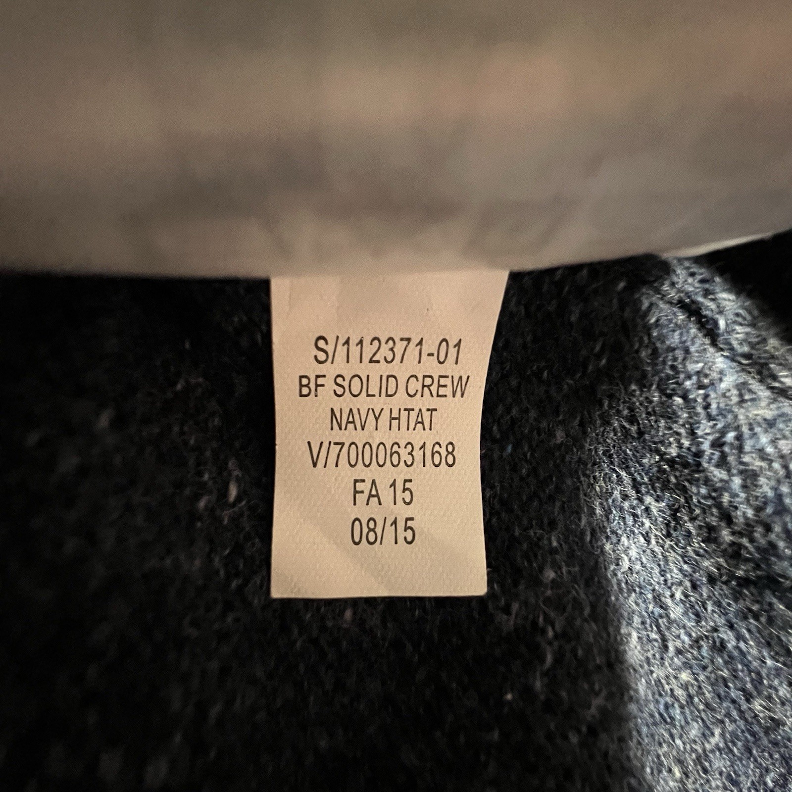 Classic Gap Men’s Sweater Cotton Blend Sz M Dark Blue Chic Comfort Any Occasion