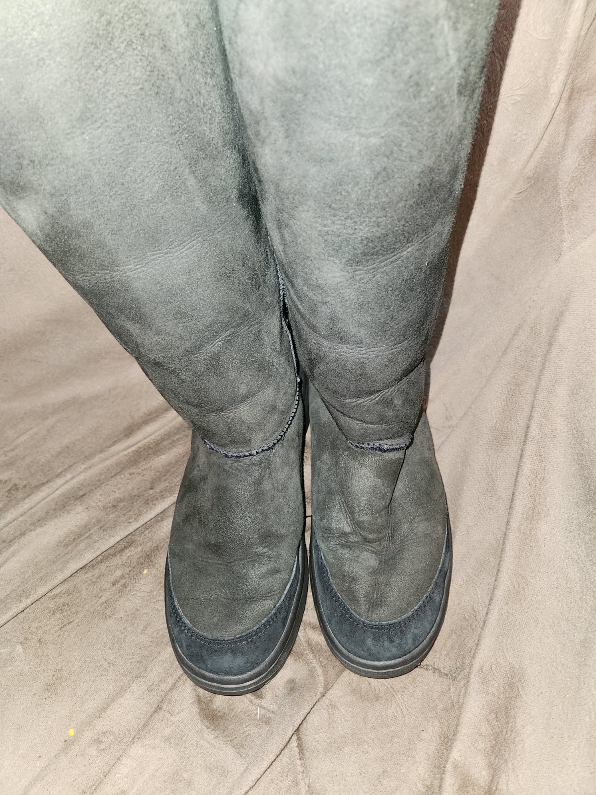 UGG Australia Classic Tall II Winter Boots for Women, Size 8 – Black
