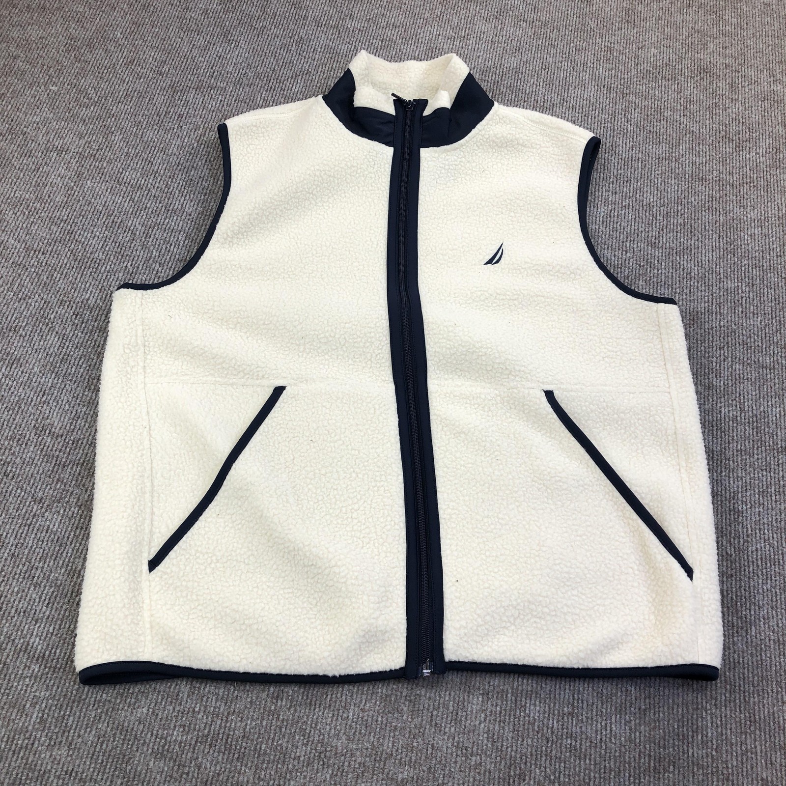 Nautica Vest Mens Medium White Fleece Full Zip Stand Collar Warm Pockets KR5781