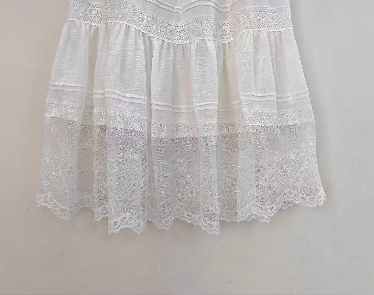 Doen Breathable Strap Waist Lace Edge Sleeveless Top+Mesh Splicing Half Skirt