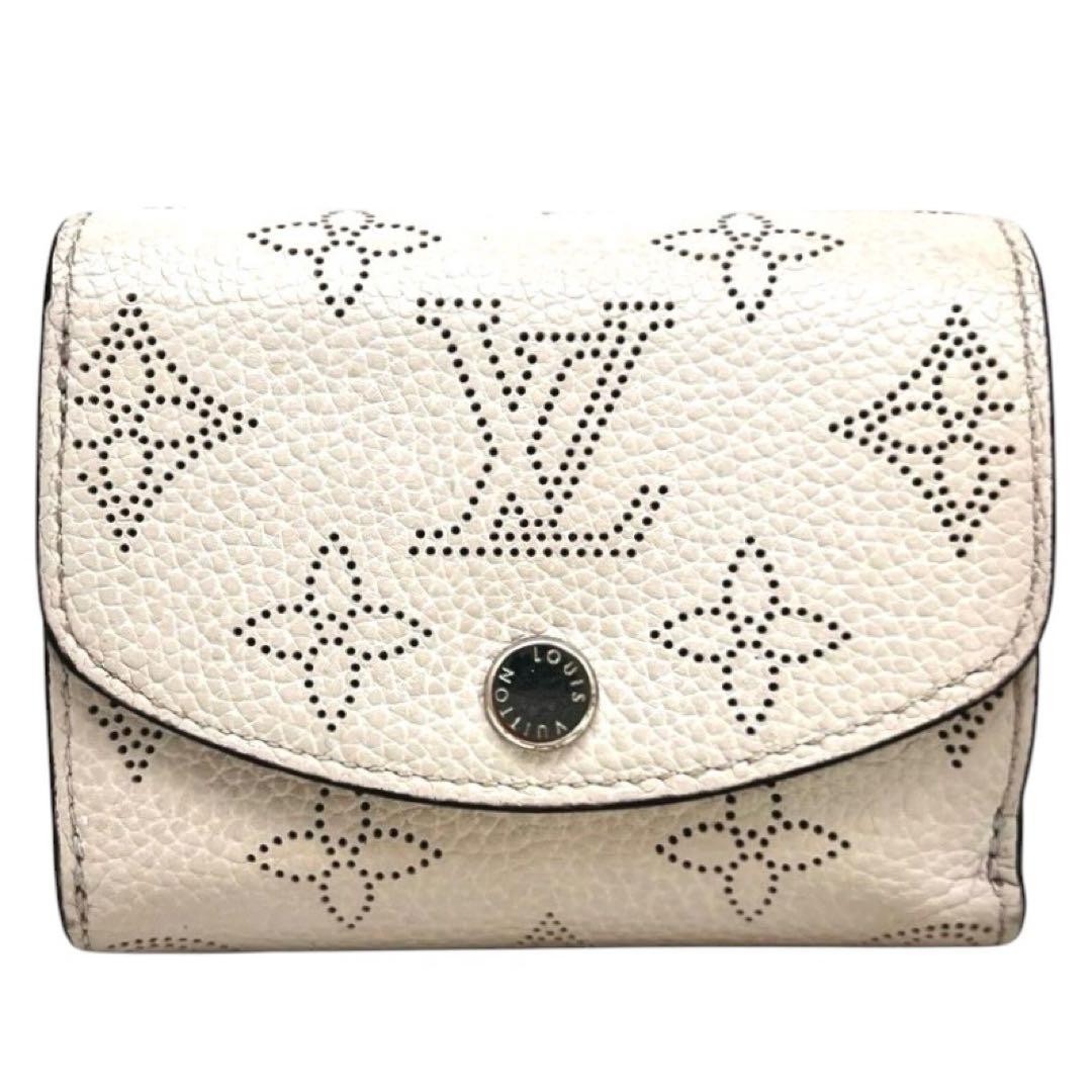 Extremely Beautiful Louis Vuitton Mahina Greige x Mocha Portefeuille Iris XS