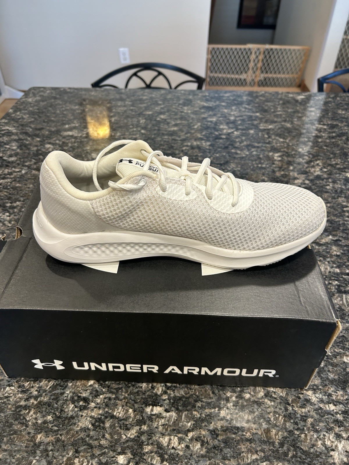 Under Armour Charged Pursuit 3 Shoes, White – Original Box Included – Size 11.5