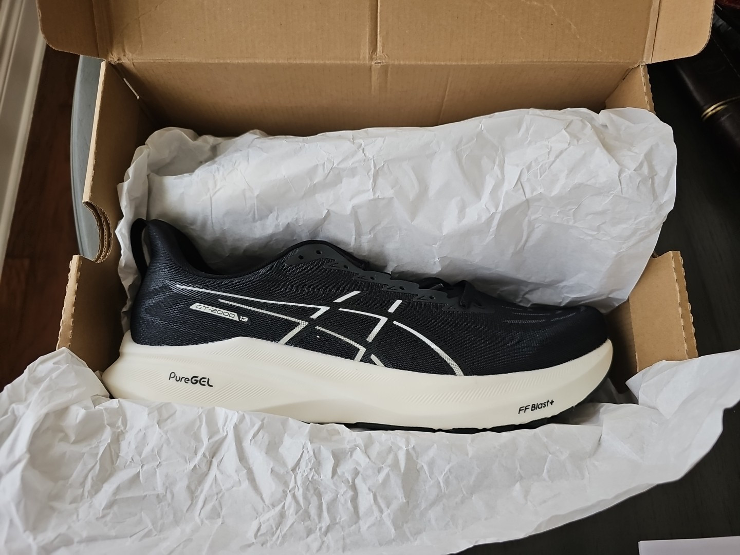 ASICS GT-2000 GT 2000 13 Black White – Men Size 10 Sz 10 – BNIB New Never Worn