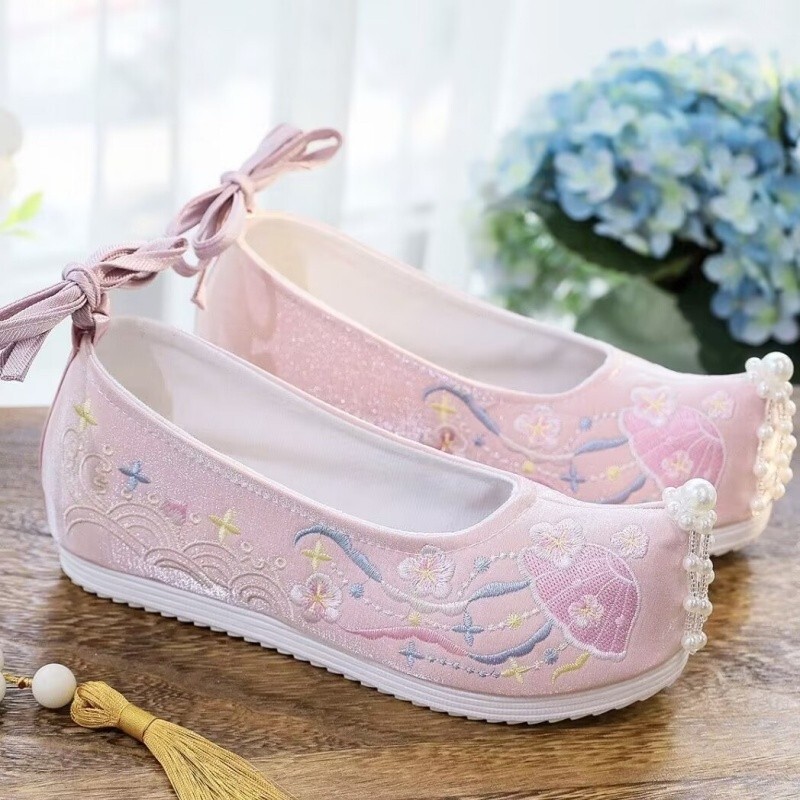 Women Ancient Chinese Traditional Hanfu Embroidery Flat Shoes Daily