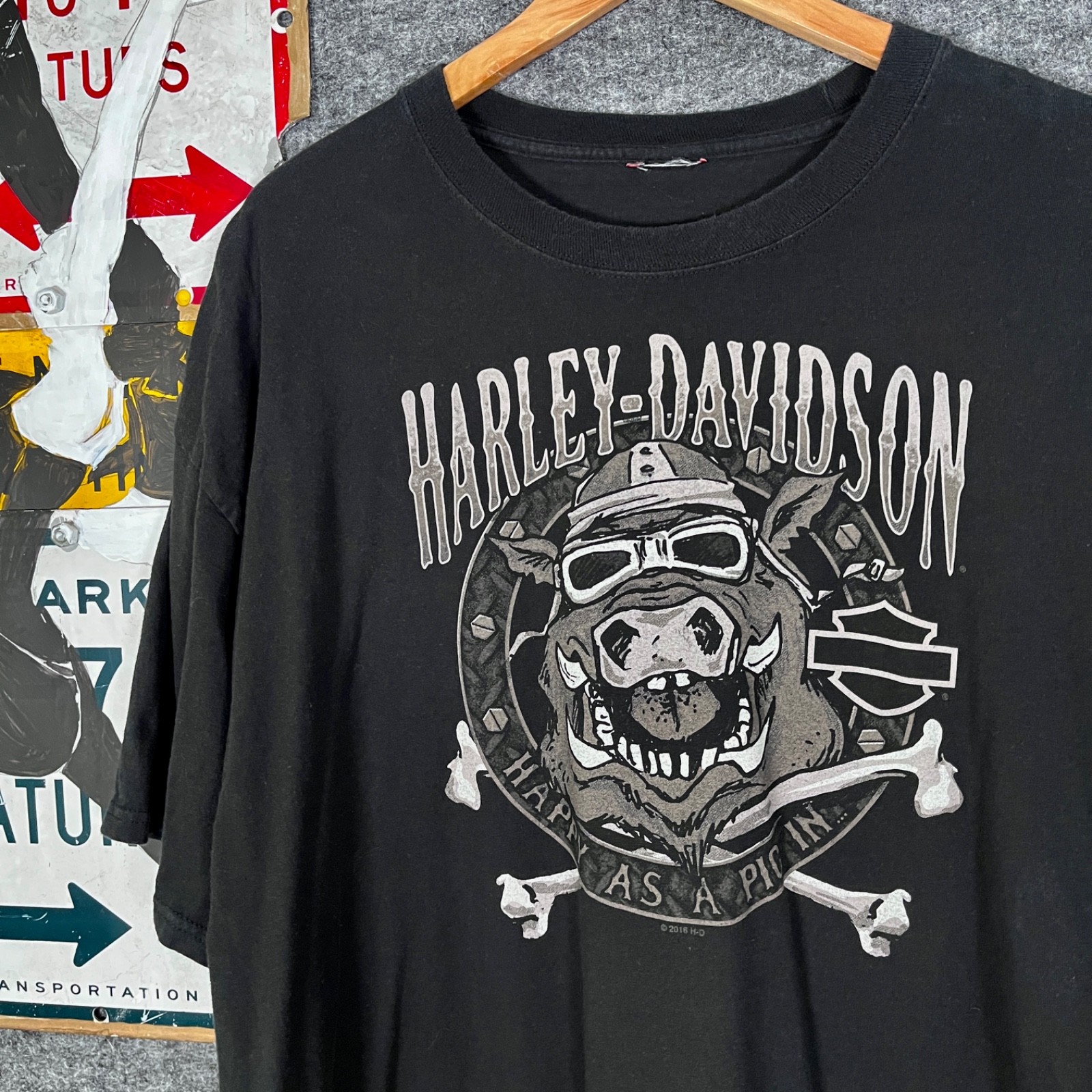 Harley-Davison Shirt Size 2XL Hog Hawg Pig Biker Art Motorcycle Emblem Vintage