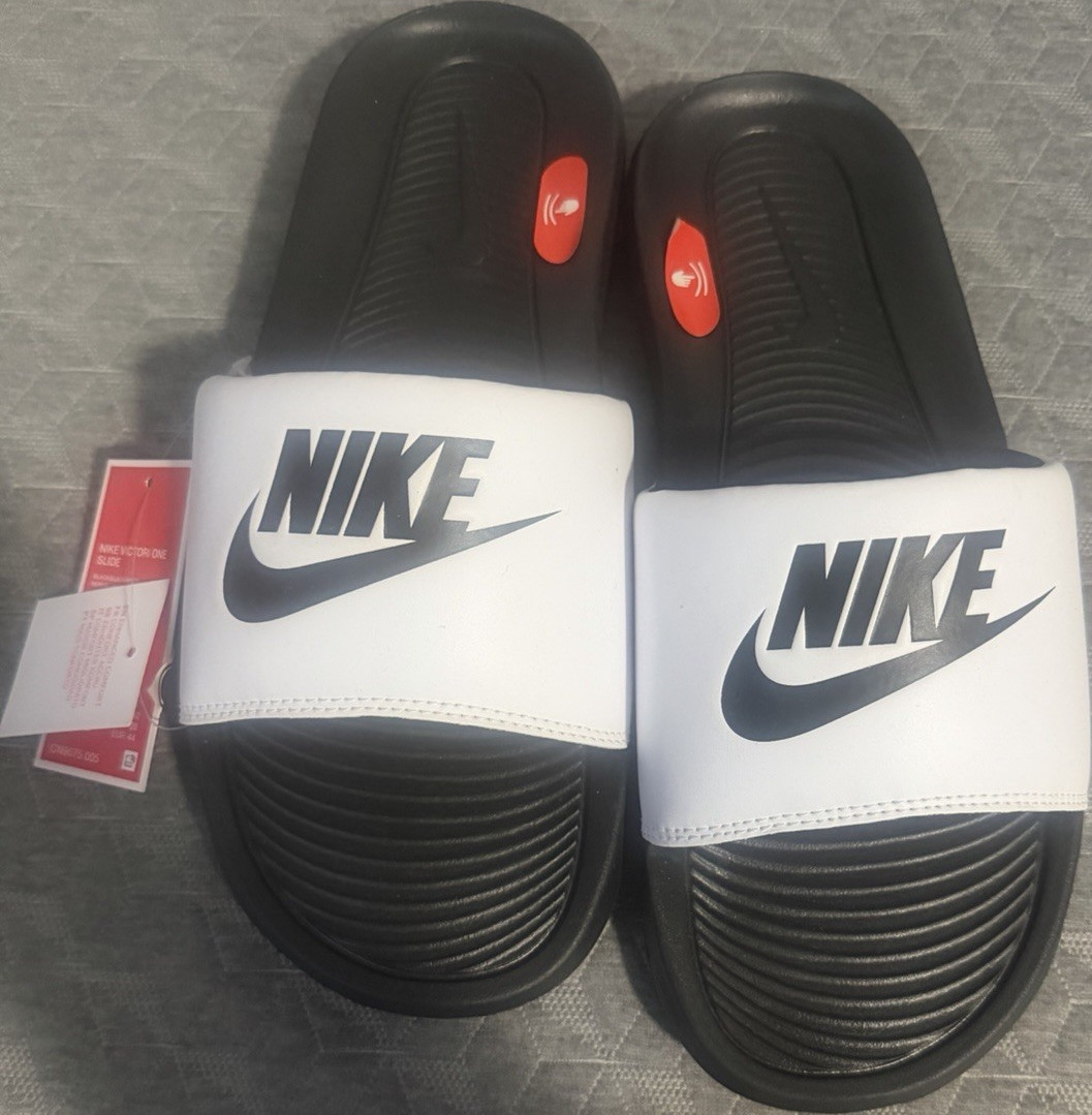 Nike Victori One Slide Sandals Black White Men’s Size 10 Comfort Logo
