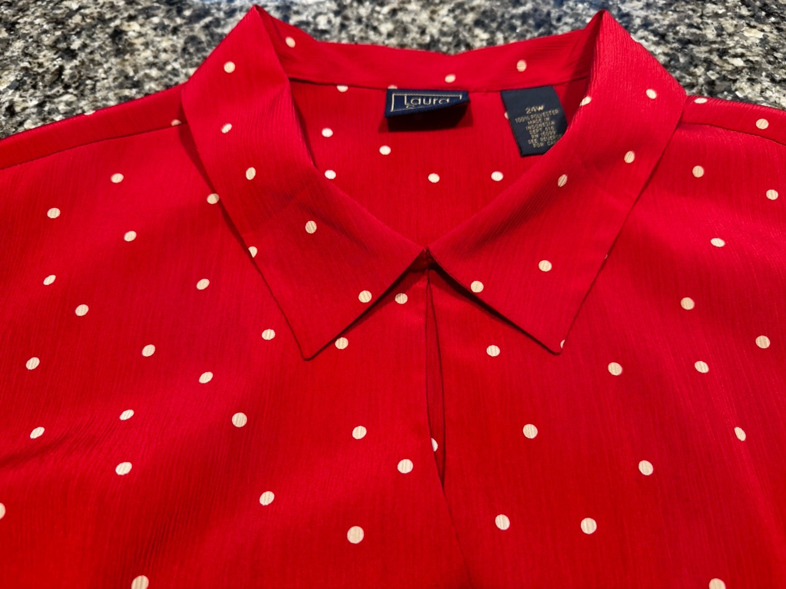 LAURA SCOTT Short Sleeve RED Polka Dot Print Collar Up Button Down Top Blouse 24