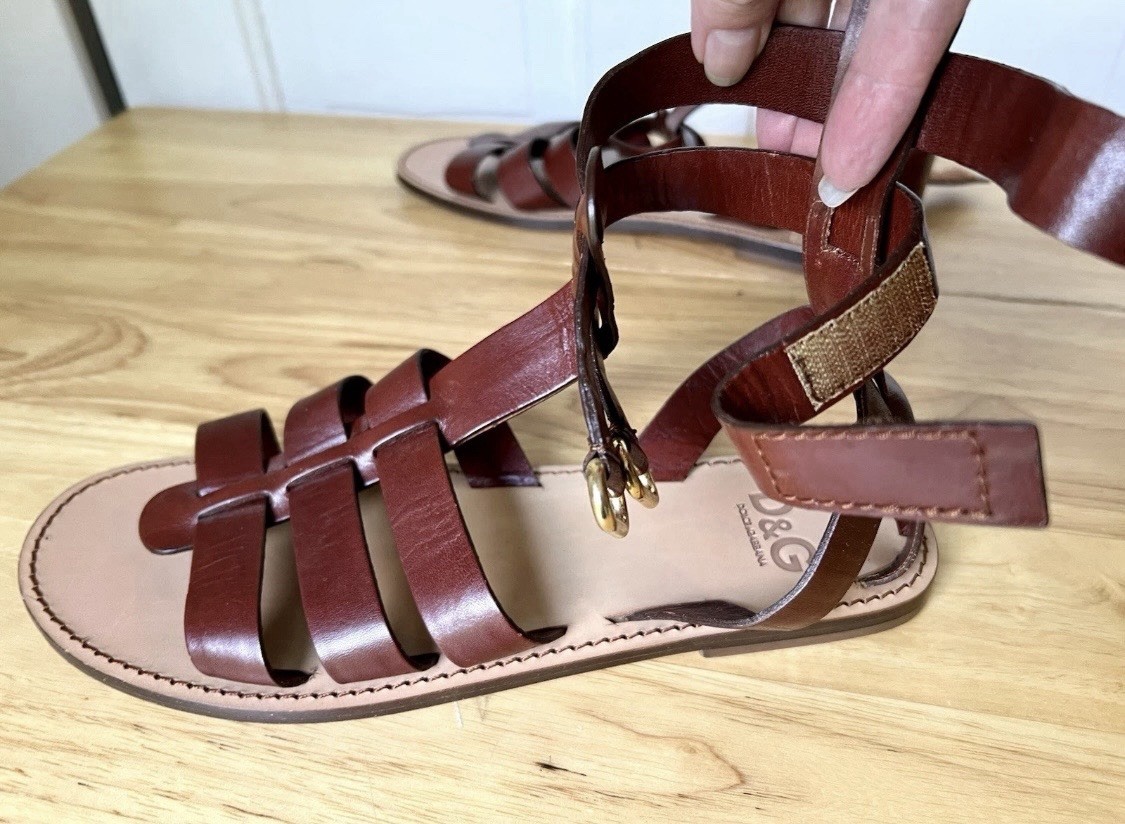 Dolce & Gabbana D&G Brown Leather Gladiator Sandals Flats Straps 39 9