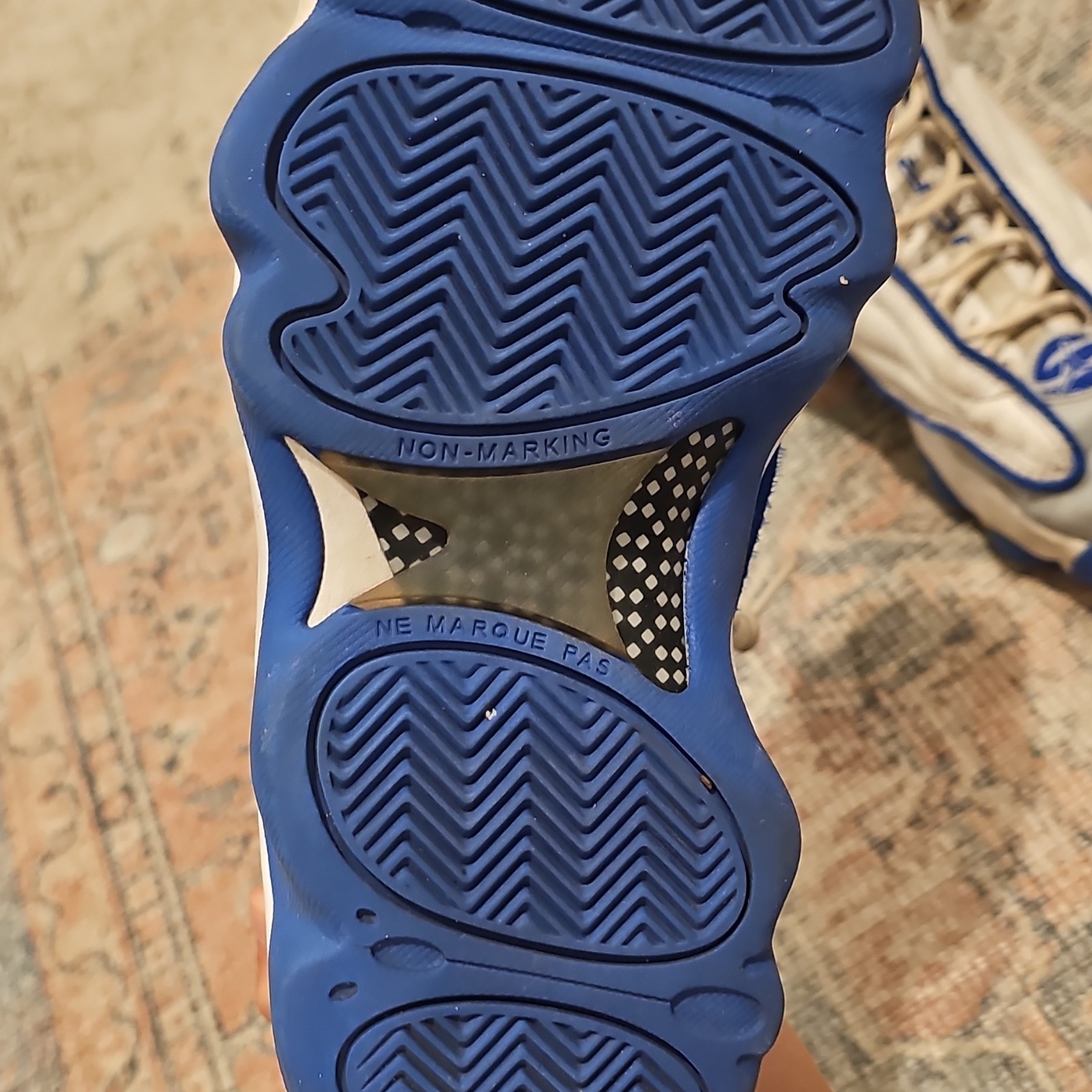 Jordan Pro Strong Kids 7Y White/Blue Mid Top Sneaker DC7911-104