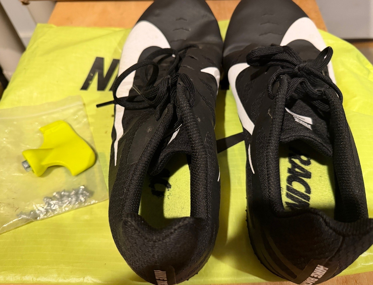 Nike Zoom Rival S 9 Track & Field Spikes Black/White Lace-Up Low Top Sz 11 Men’s