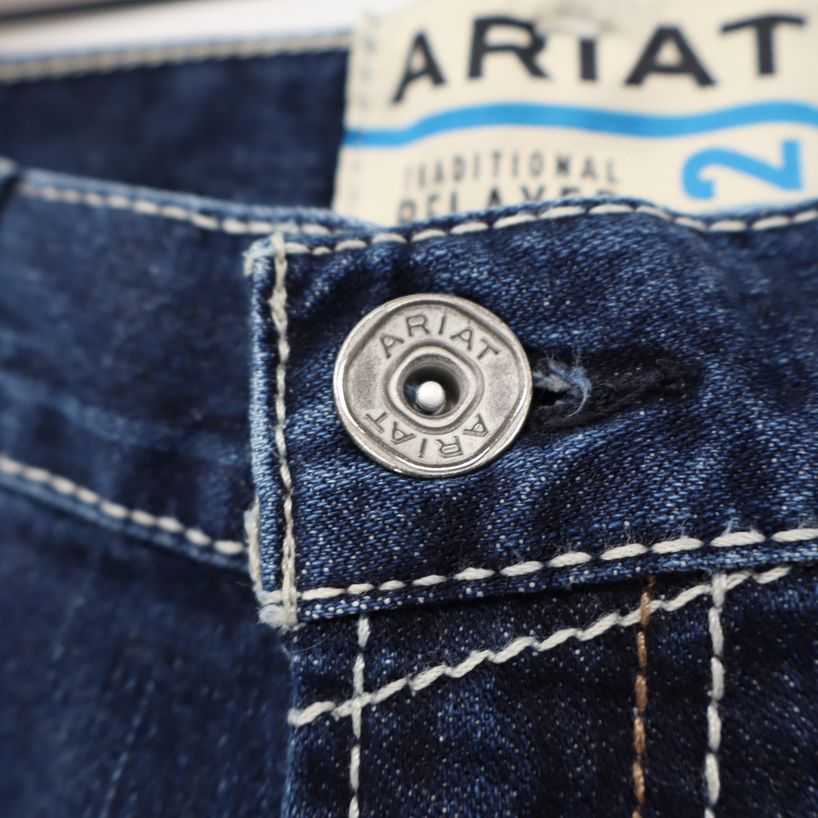 Ariat M2 Cole Jeans Men’s 33×30 Medium Wash Relaxed Bootcut Blue Denim Western