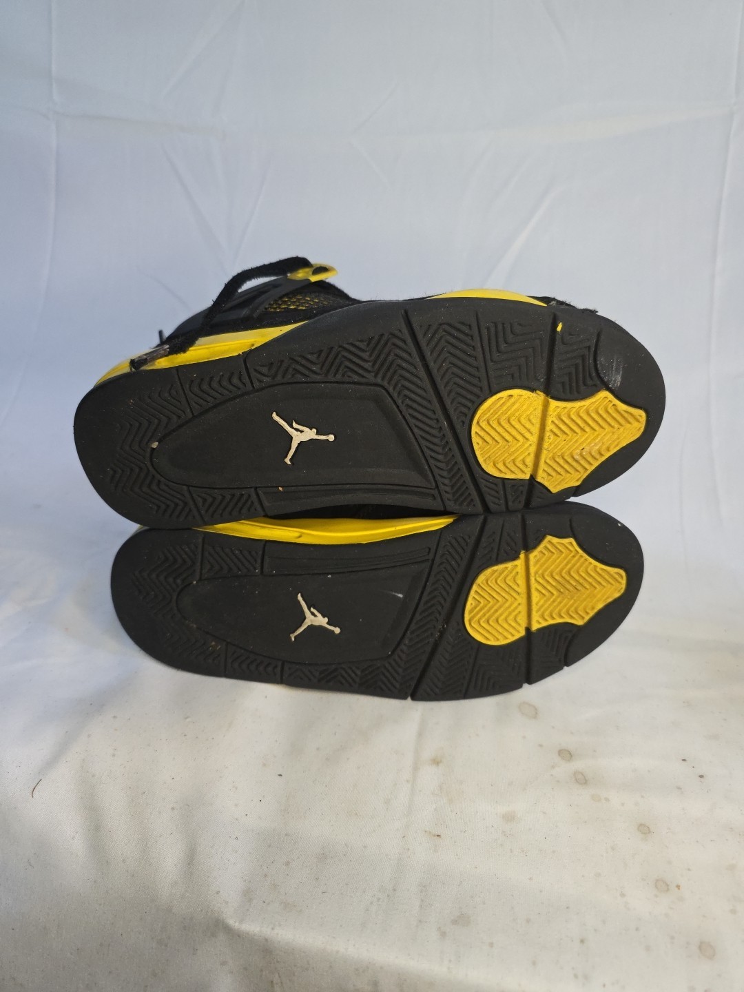 Jordan 4 Retro Yellow Thunders Size Y6.5