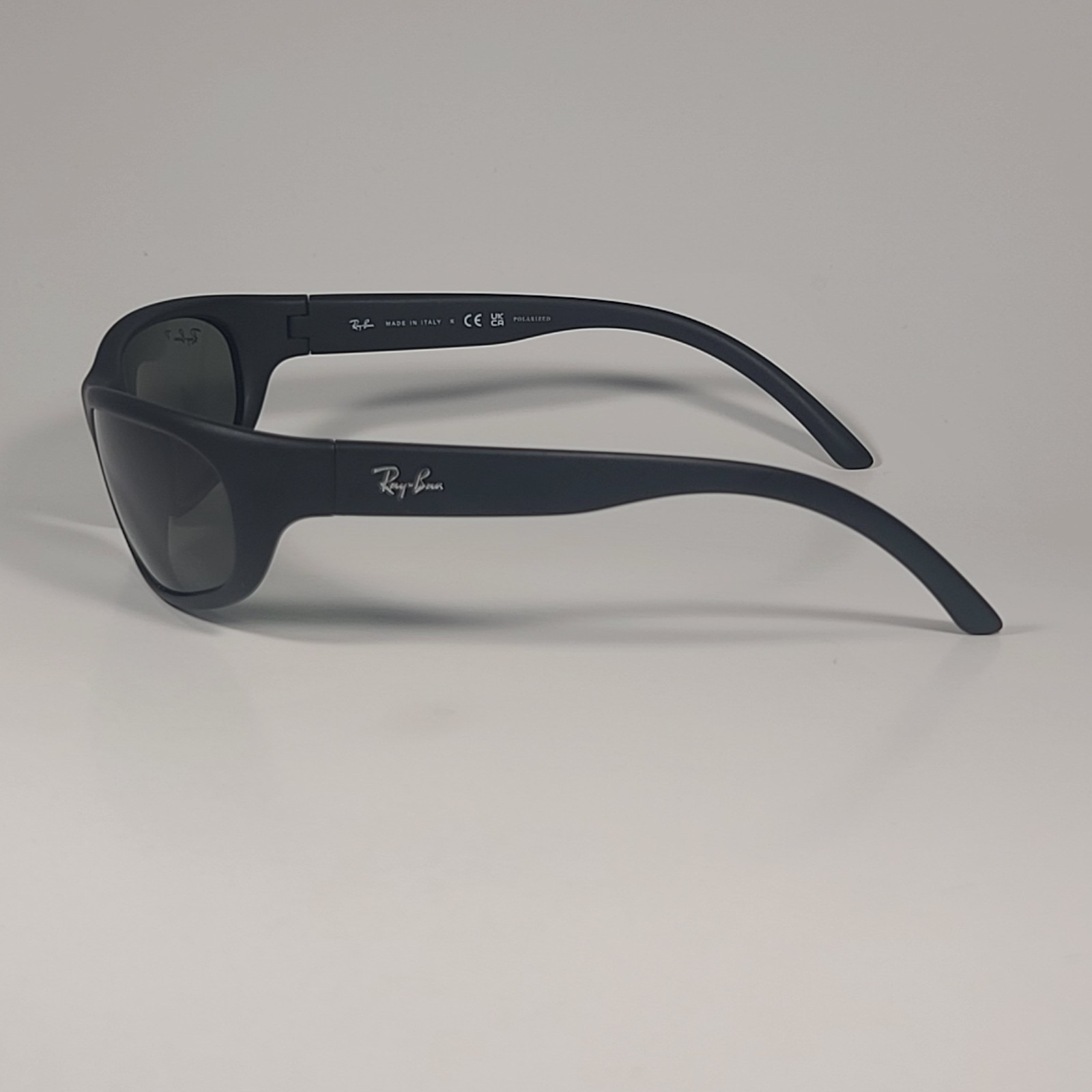 Ray-Ban Predator Polarized Sunglasses Matte Black Green Lens RB4033 601-S/48