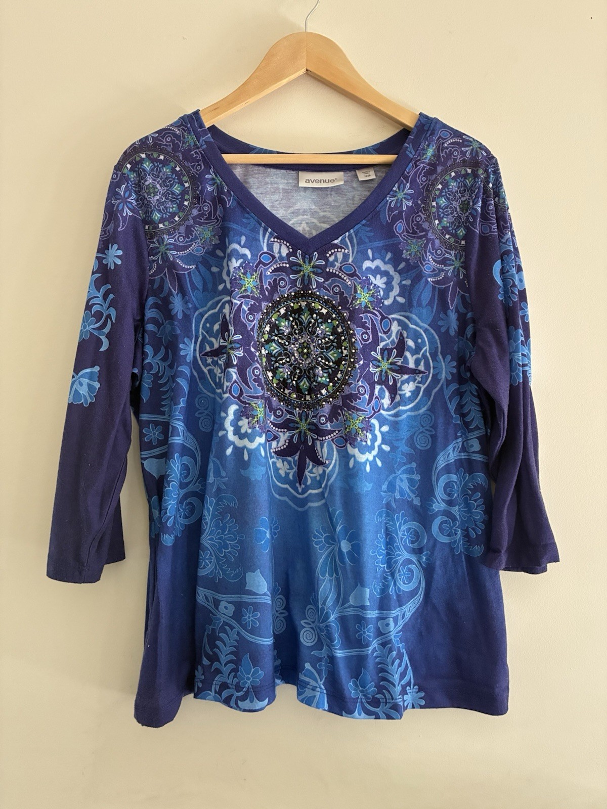 Avenue Women Sequin Patterned 100% Polyester 3/4 Sleeve V- Neck Shirt Blue 18/20
