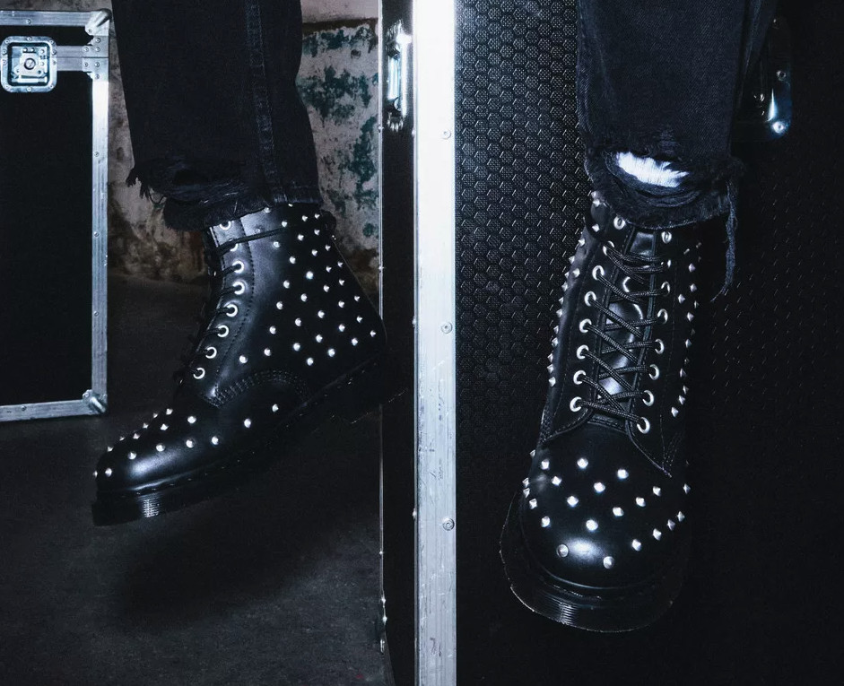 1460 STUD WANAMA LEATHER LACE UP BOOTS MSRP$210