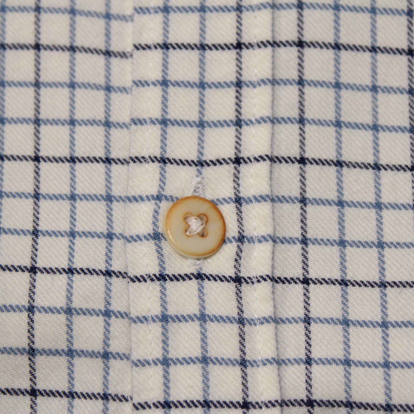 GMF NWOT Dress Shirt Size 44 17.5 in White with Blue Check 100% Cotton
