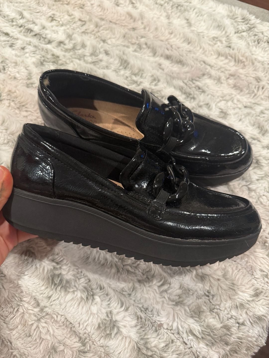 Clarks Collection Black Patent Platform Loafers with Chain Detail Sz.9-9.5